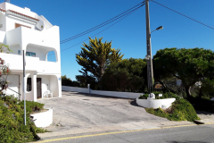 9d- Entrance to private car park